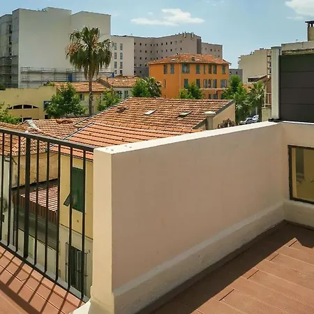 Magnifique Proche De La